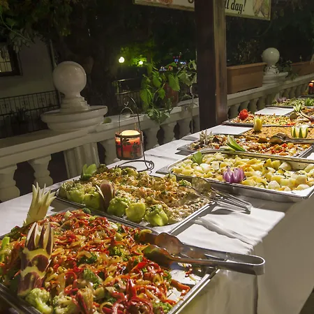 Ξενοδοχείο The Ship 3*