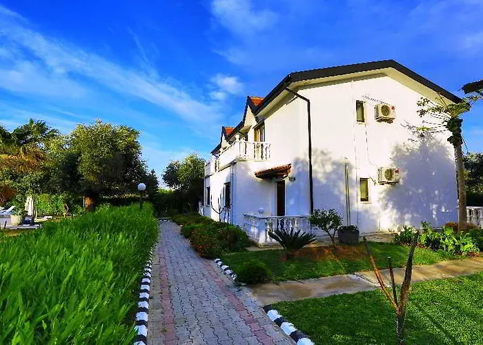 The Ship Ξενοδοχείο Κερύνεια