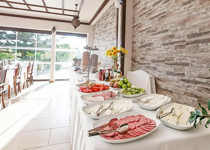 Ξενοδοχείο The Ship 3*