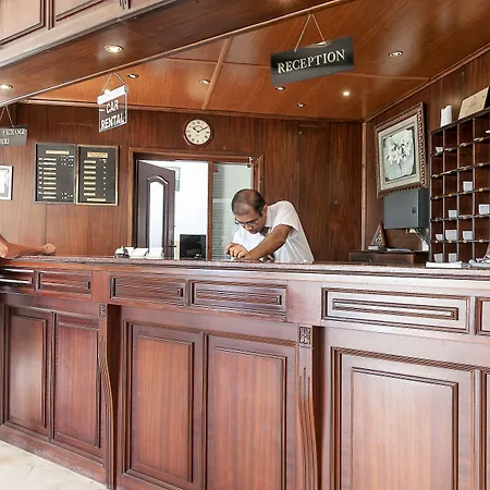 The Ship ホテル 3*