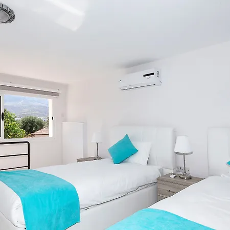 ホテル The Ship 3*