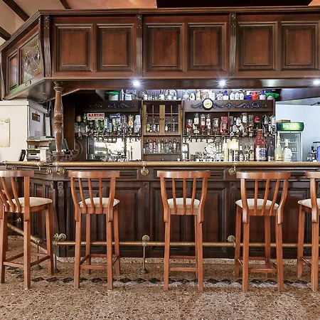 The Ship ホテル 3*