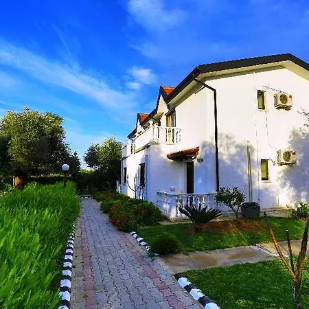 The Ship Ξενοδοχείο Κερύνεια